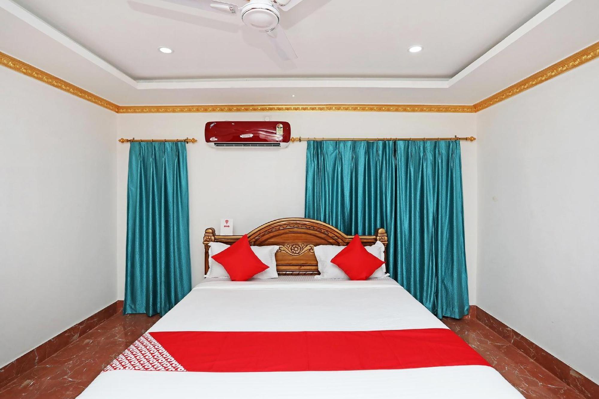 Collection O Hotel Royal Blue Bhubaneswar Esterno foto