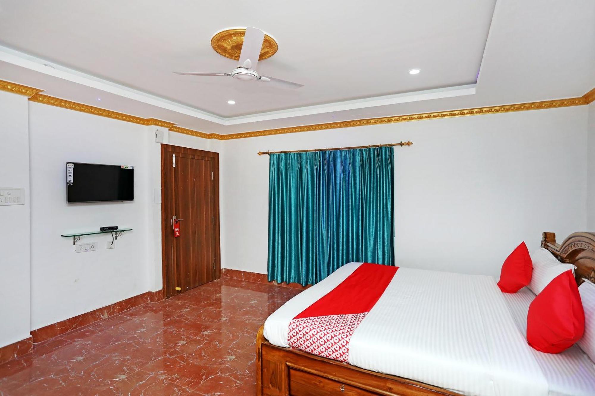 Collection O Hotel Royal Blue Bhubaneswar Esterno foto